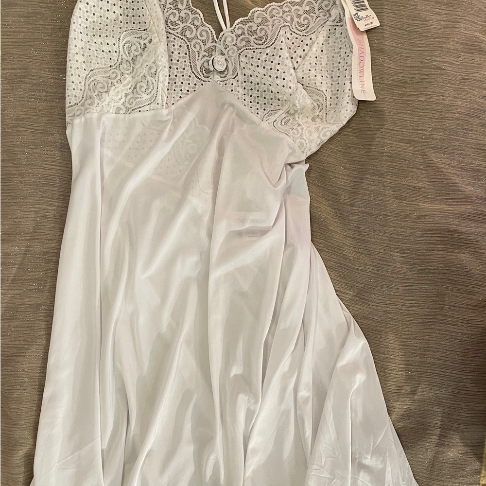 2X White lace nightie.